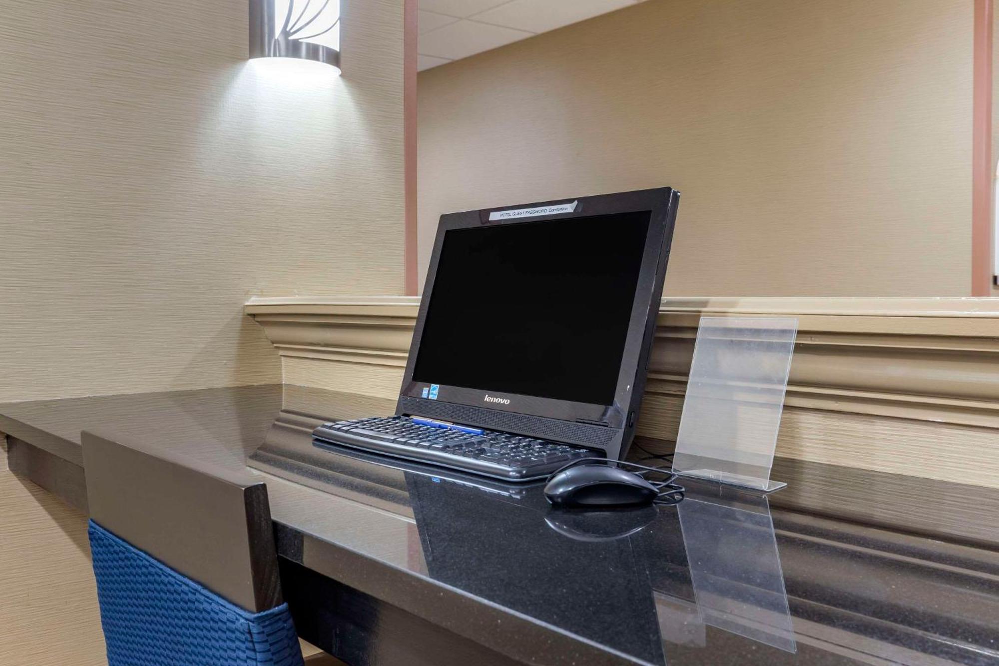 Comfort Inn Greensboro - Kernersville Eksteriør billede